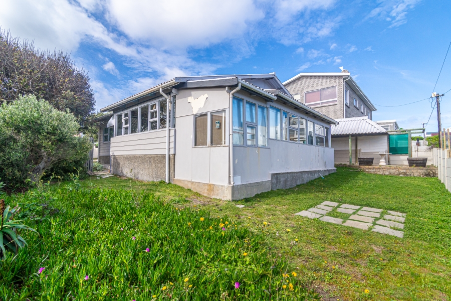 3 Bedroom Property for Sale in De Kelders Western Cape